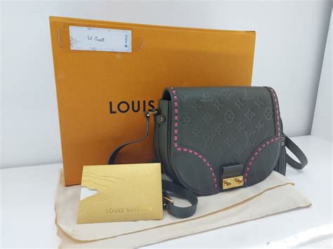 lv junot bag review